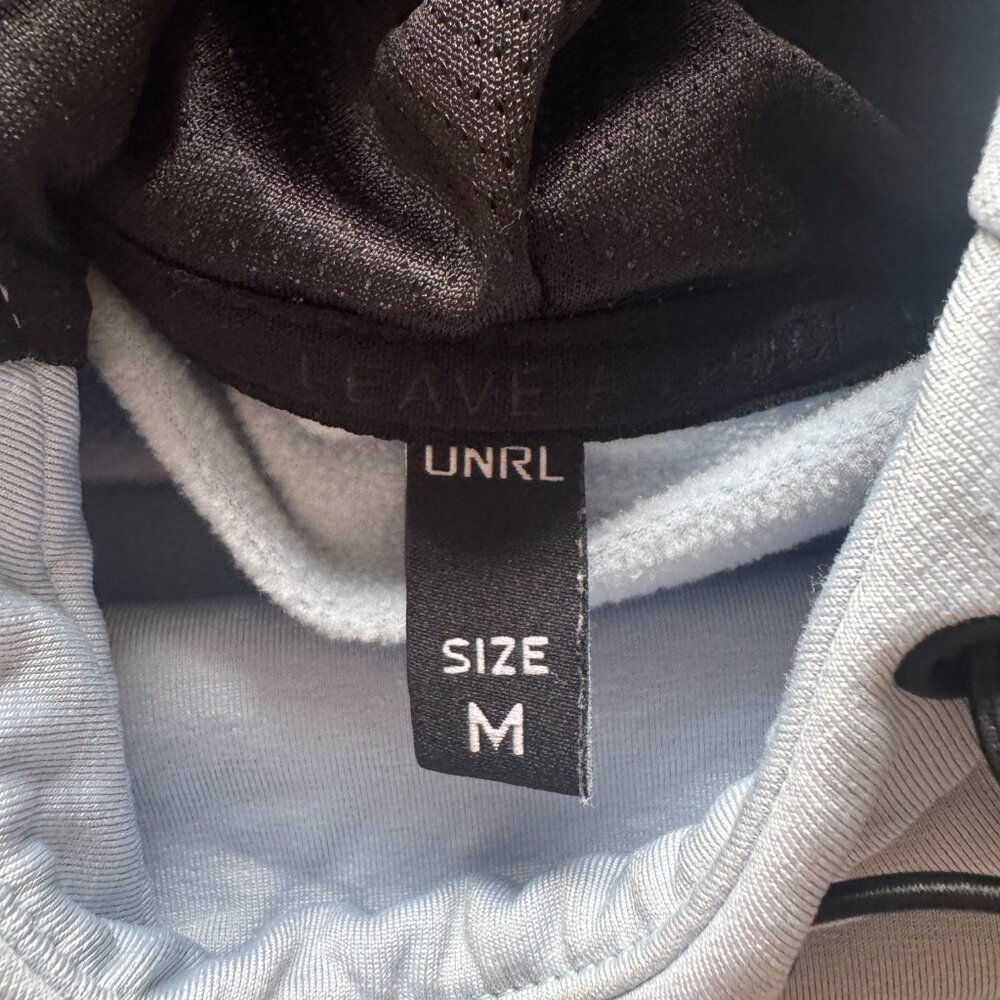 UNRL Mens performance Hoodie - Sky Blue - Size Medium - Excellent Condition - Picture 4 of 6